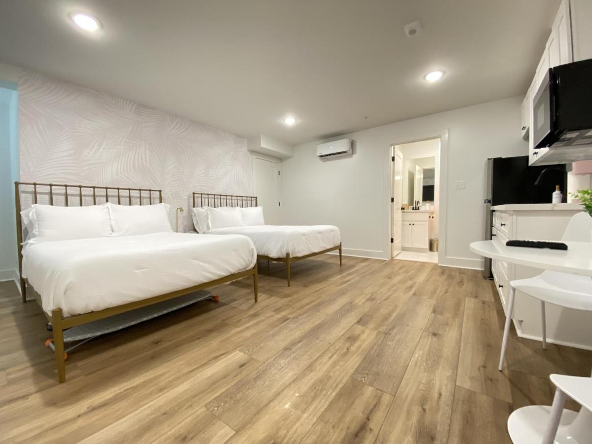 Tropical Springs Studio Apartment Two Queen Beds Galveston Dış mekan fotoğraf