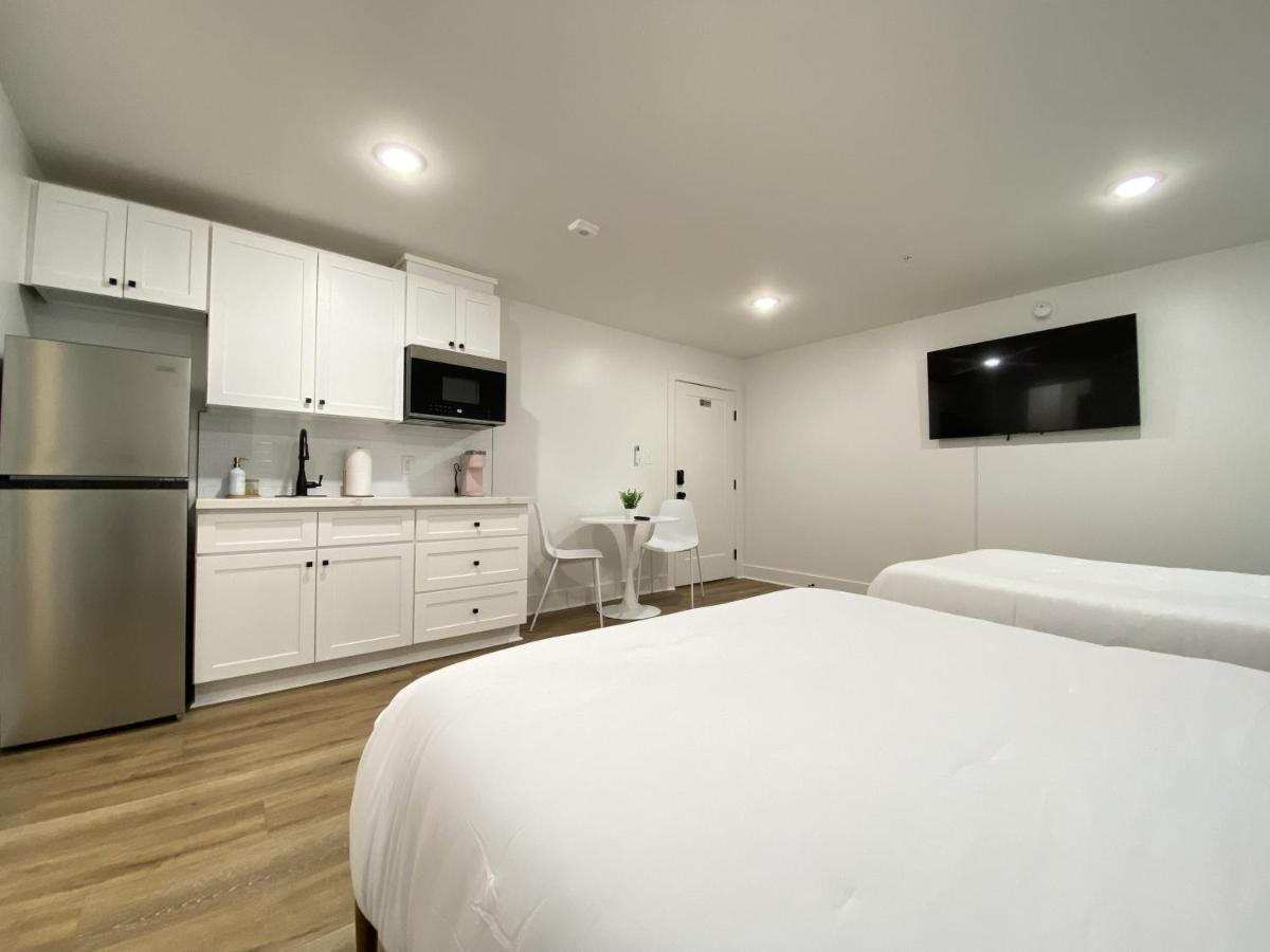 Tropical Springs Studio Apartment Two Queen Beds Galveston Dış mekan fotoğraf